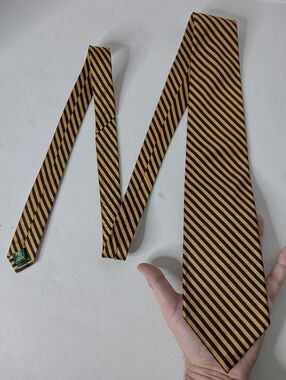 LRL Repp Tie Lauren Ralph Lauren Navy Blue & Gold Diagonally Striped Necktie 58"